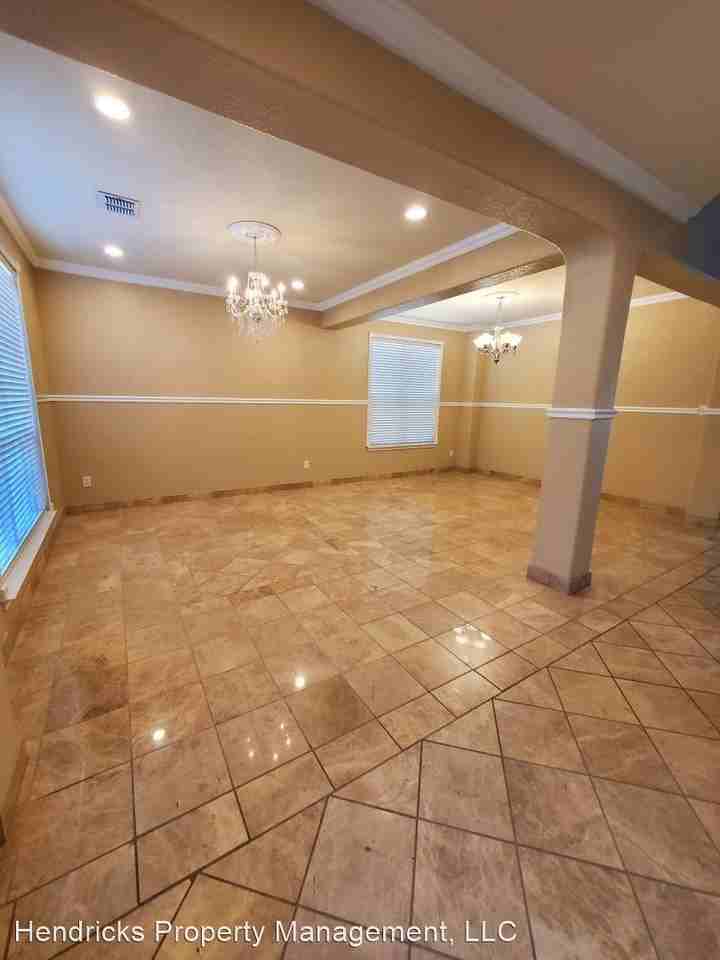 1921 Francis Drake - Photo 3 of 26