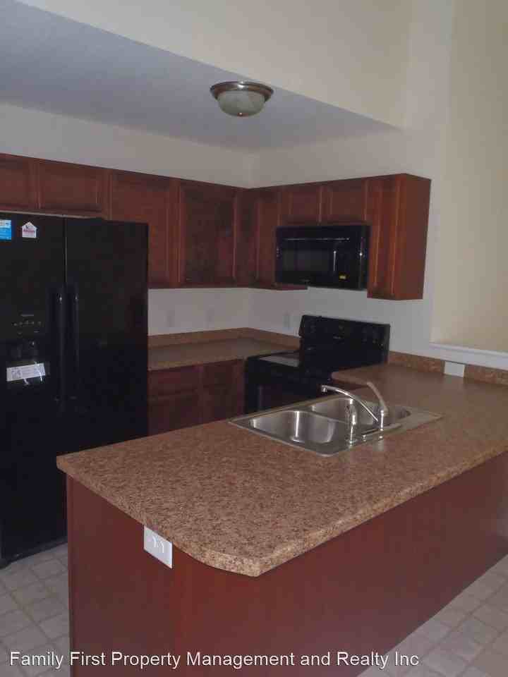 371 9 Mile Rd - Photo 3 of 7