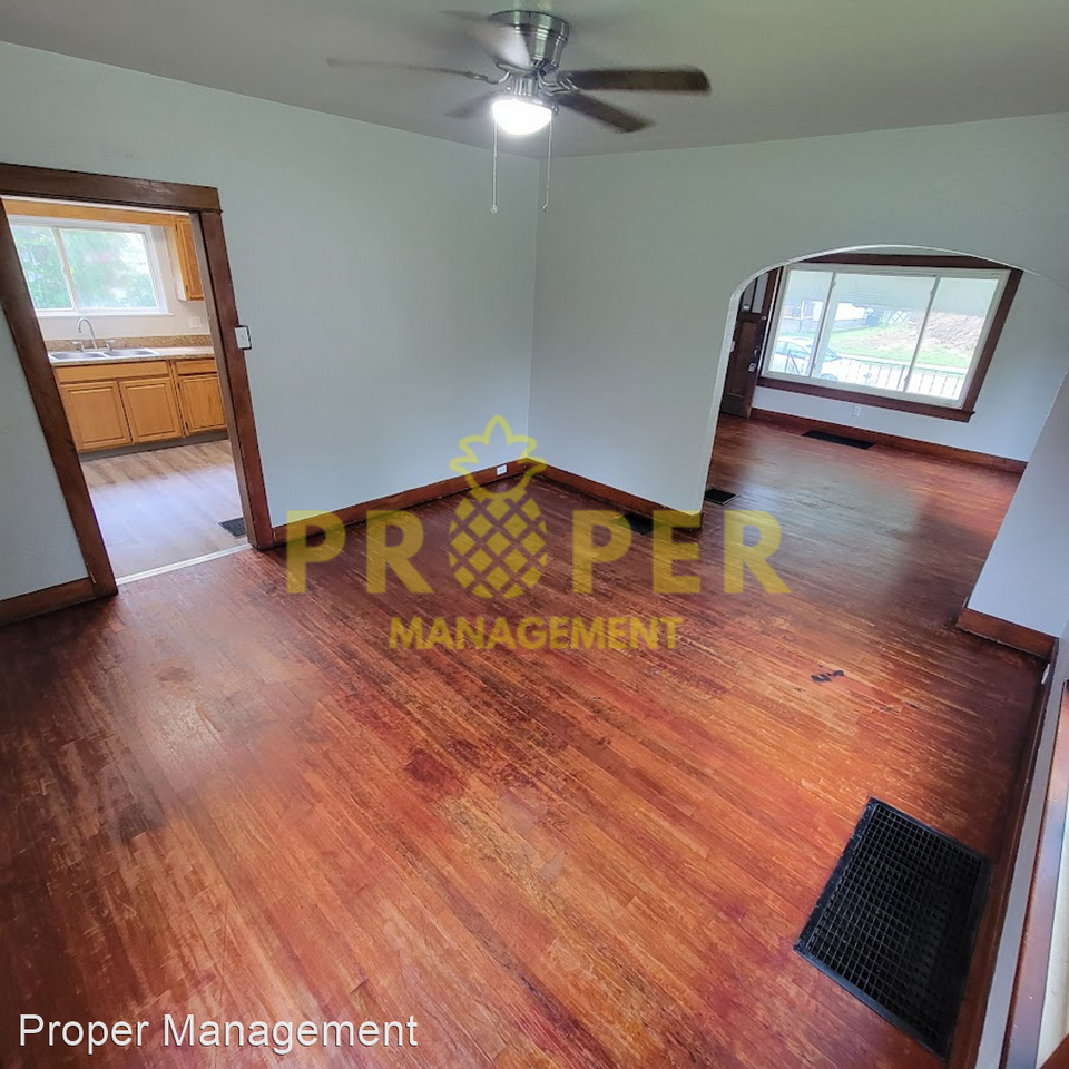 182 Lorenz Ave - Photo 2 of 11