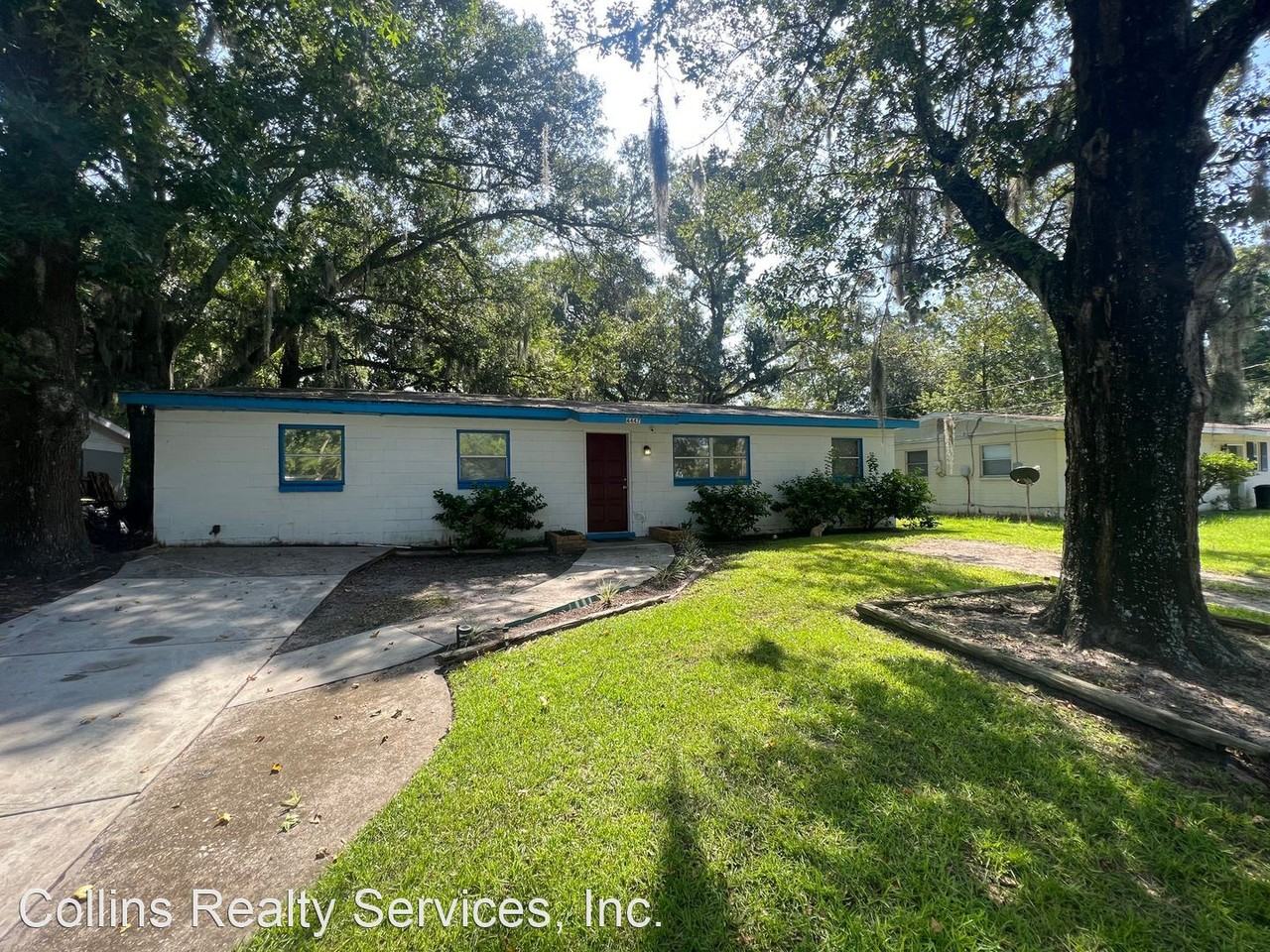 4447 Melvin Cir W - Photo 2 of 19