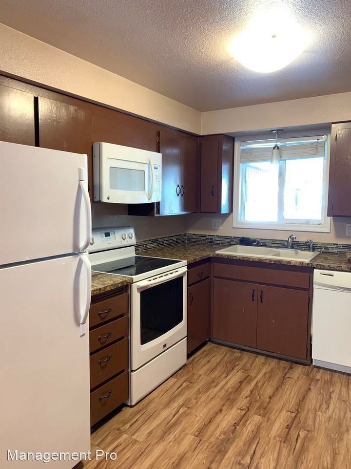 2068 S Colorado Ave - Photo 3 of 9