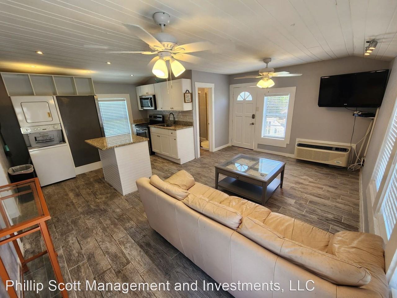 713 Gulf Blvd #2 - Photo 3 of 17