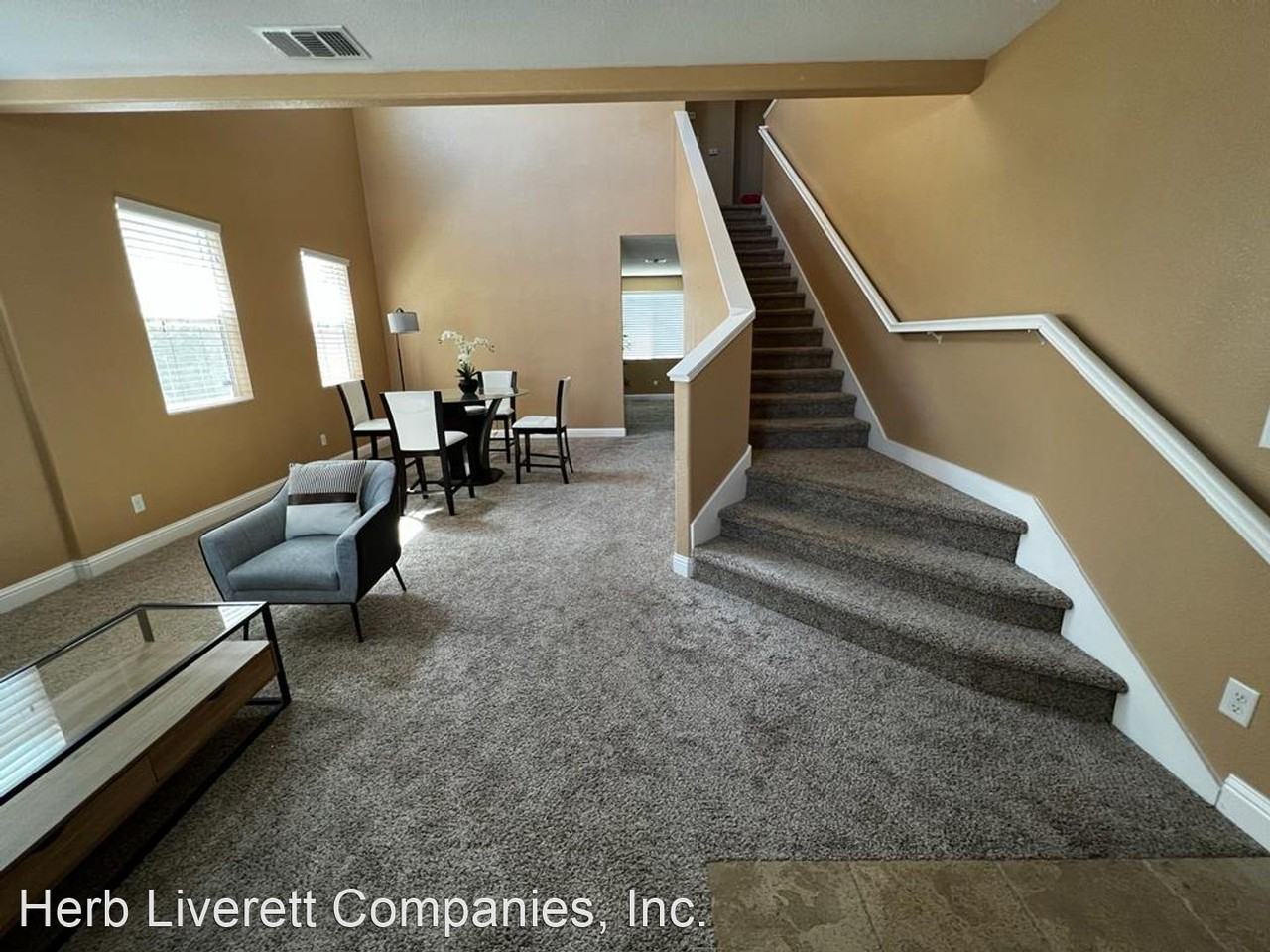 740 Frayne Way - Photo 2 of 20