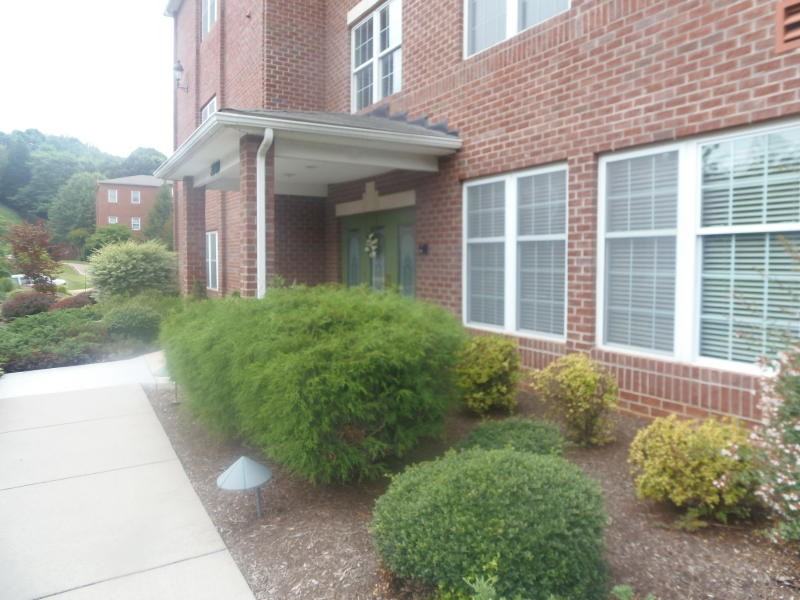 3040 McVitty Forest Dr #211 - Photo 2 of 24