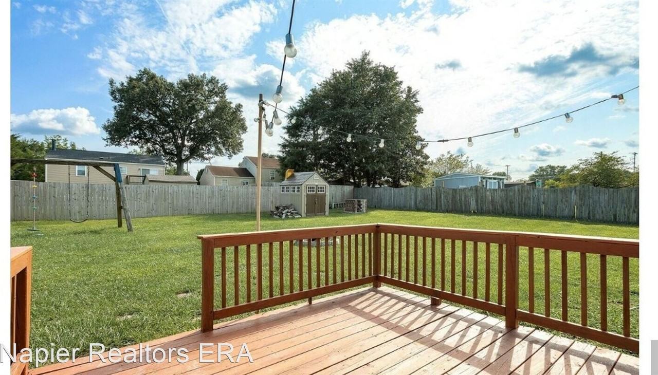 621 Tilton Ct - Photo 3 of 13