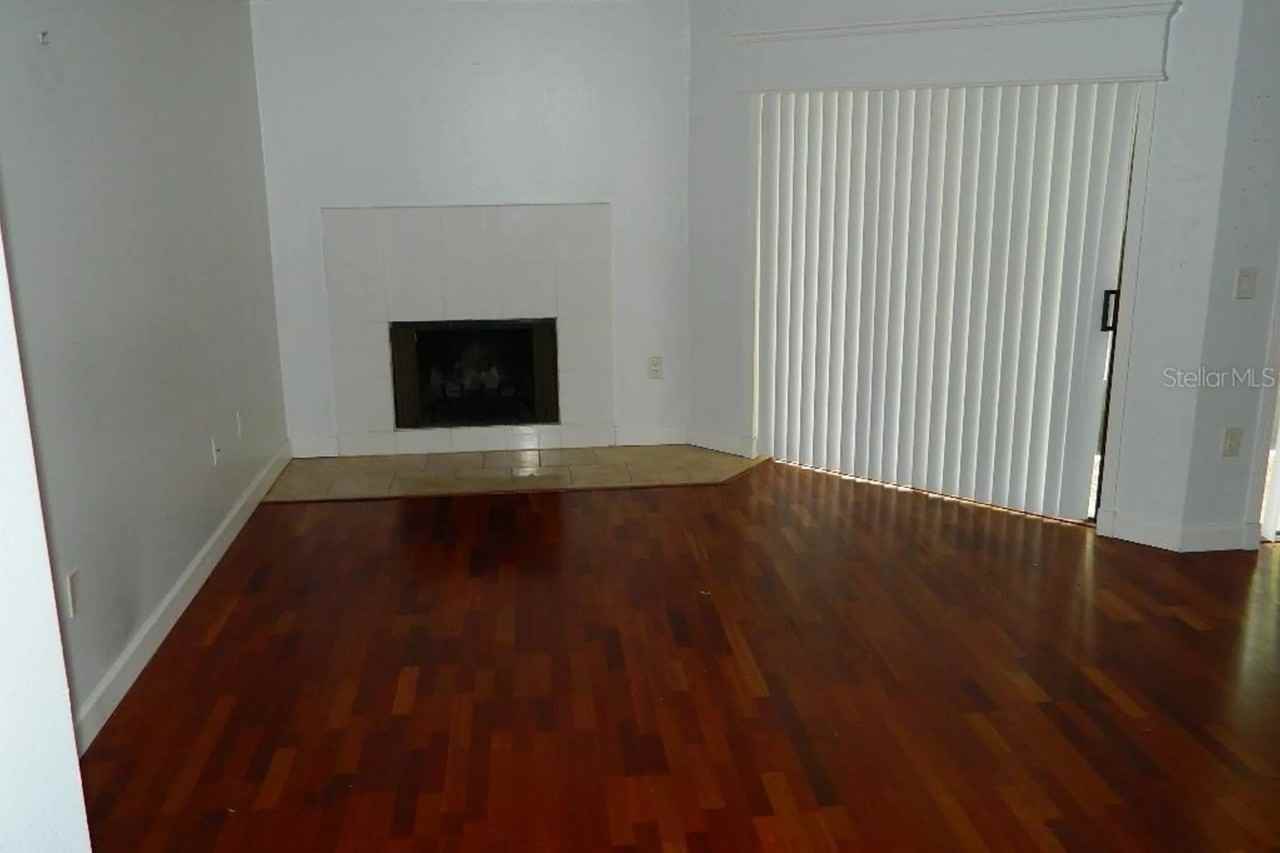 1908 Saint Andrews Pl - Photo 3 of 16