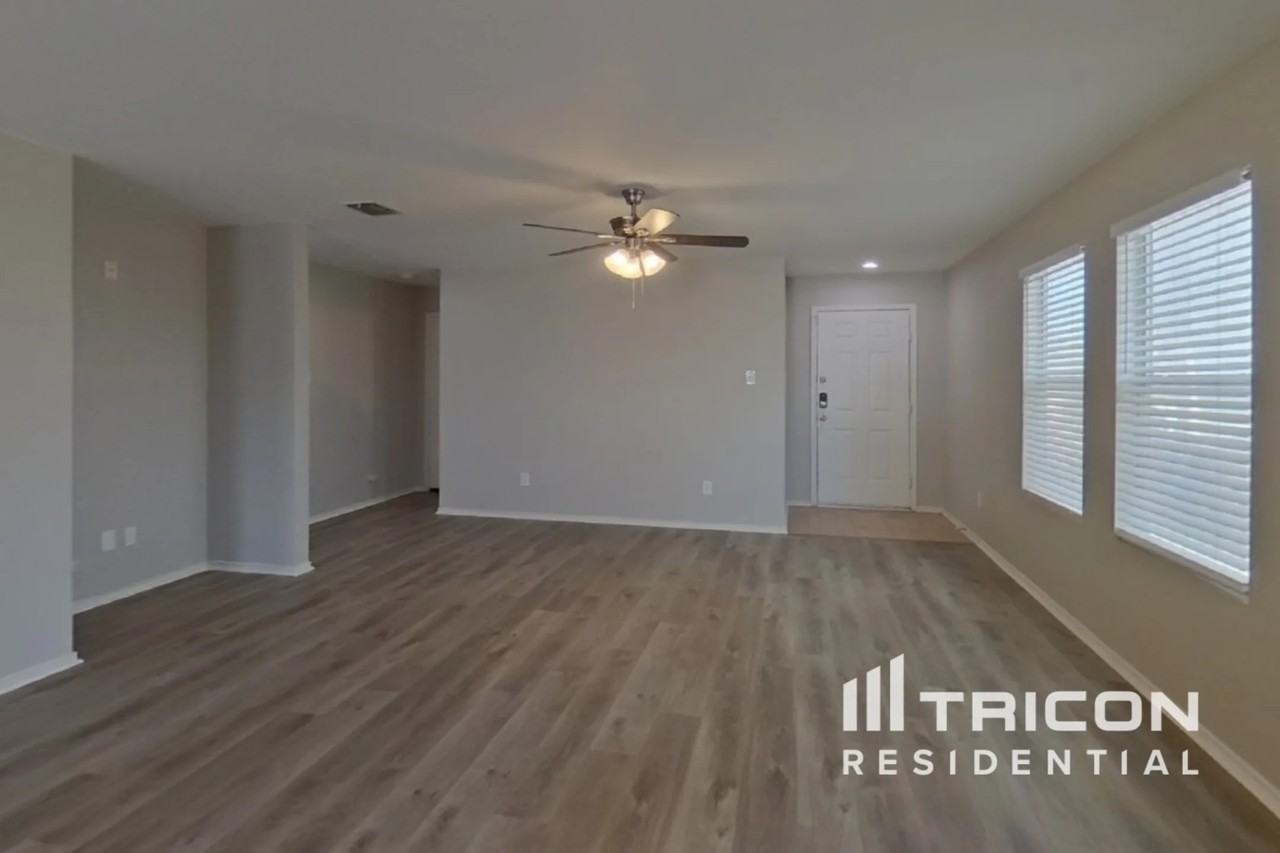 14124 Cochise Dr - Photo 3 of 19