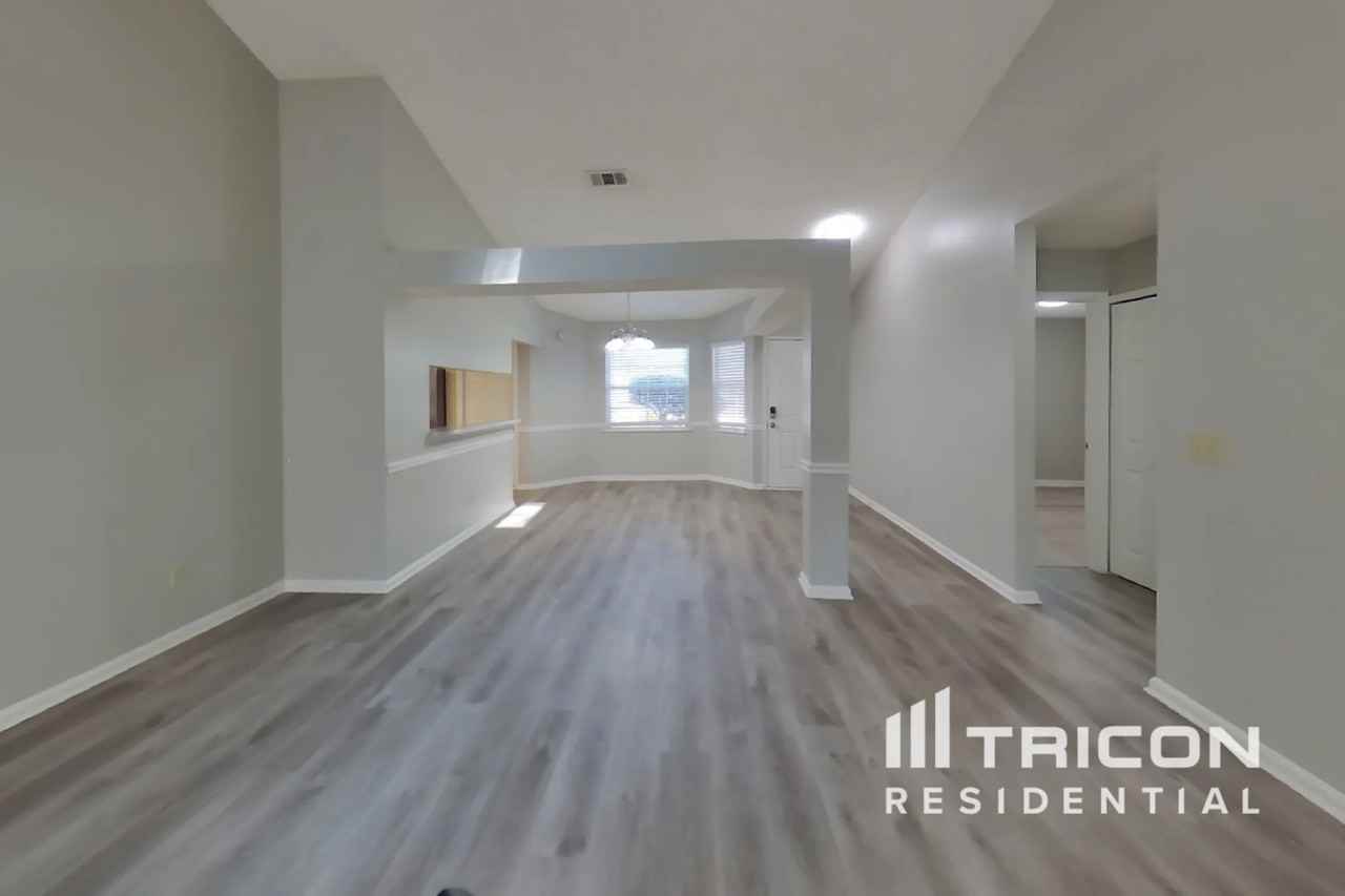 3373 Millcrest Pl - Photo 3 of 16