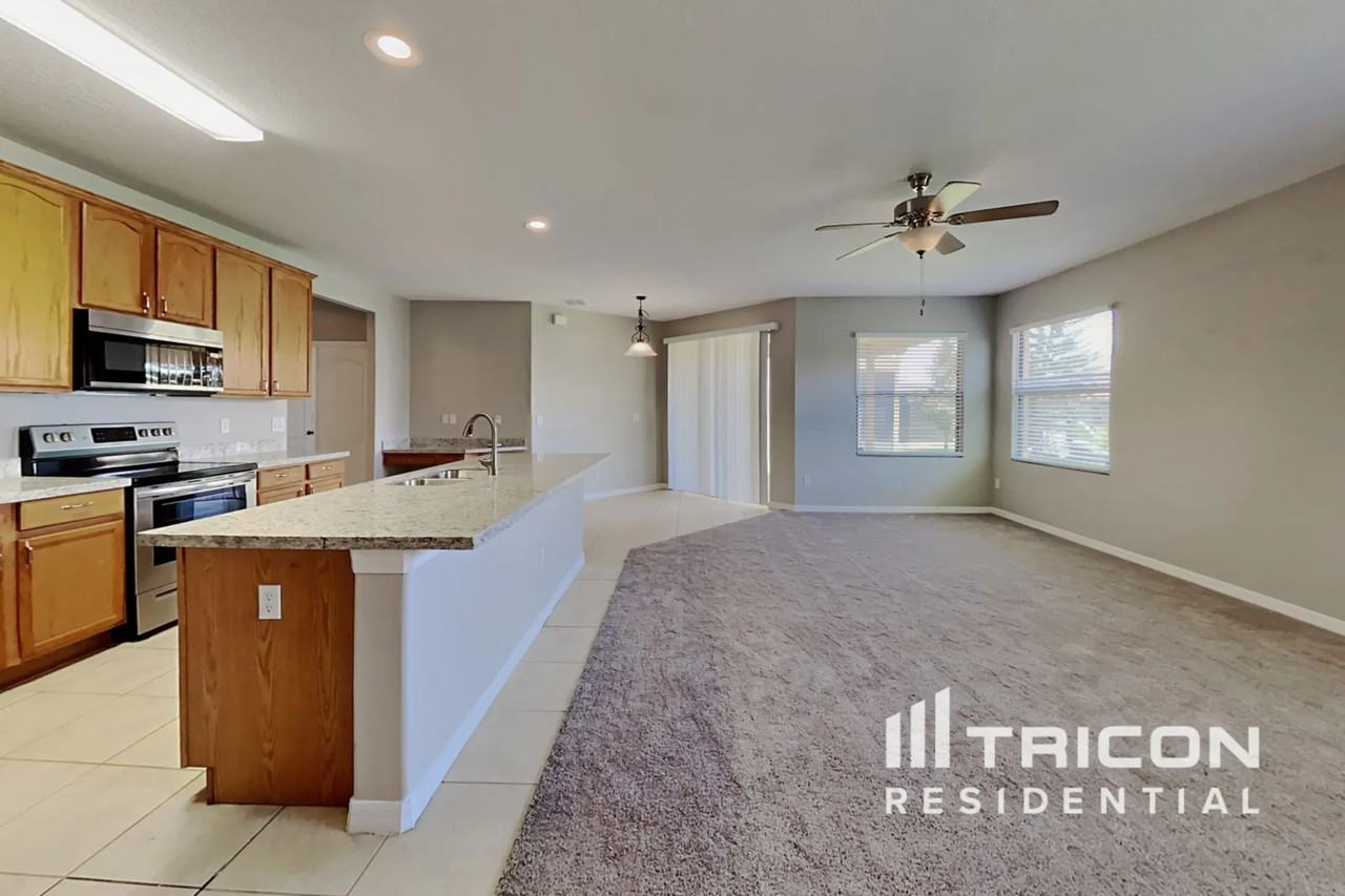 3021 Camino Real Dr S - Photo 2 of 16