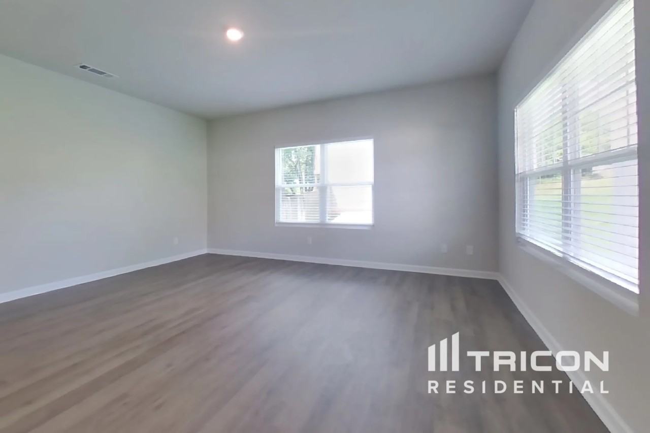 106 Highland Dr - Photo 3 of 17