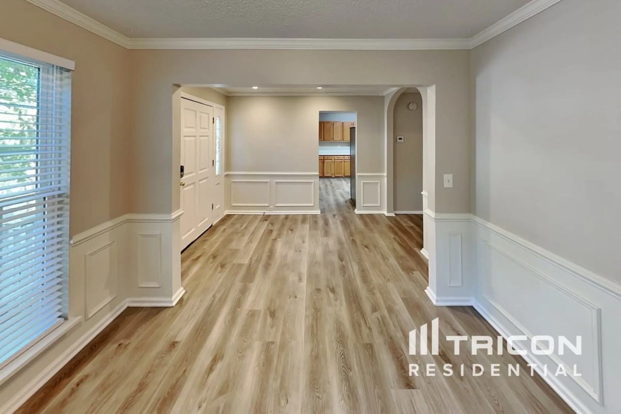 14 Waterton Way - Photo 3 of 38