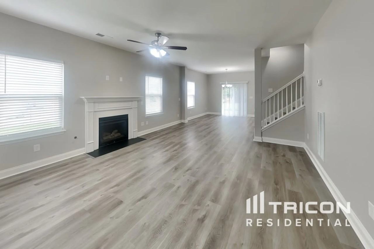 3349 Brome Ln - Photo 2 of 36