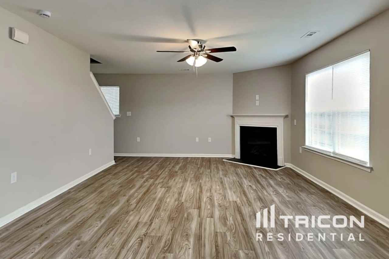 1819 Windy Willow Ln - Photo 3 of 19