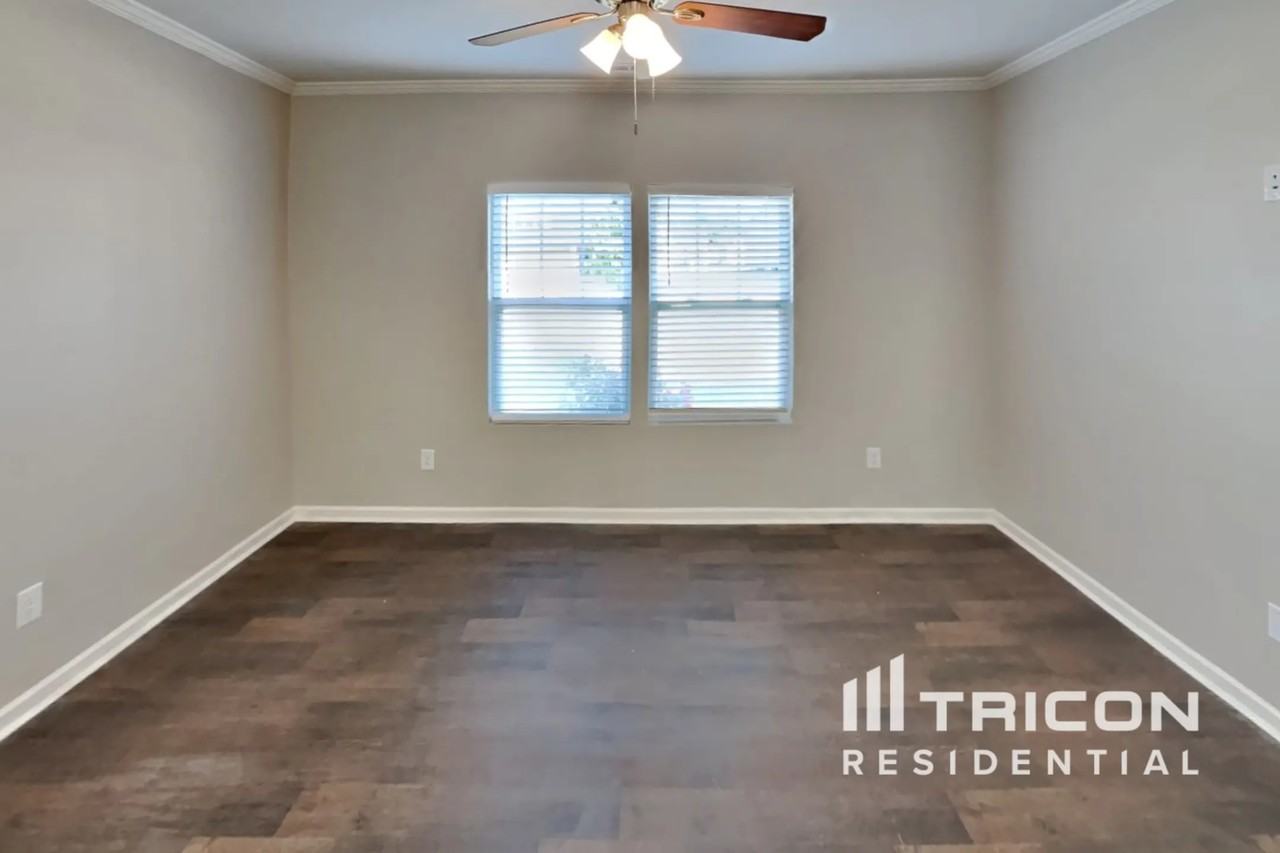 334 Henry Steel Dr - Photo 3 of 15