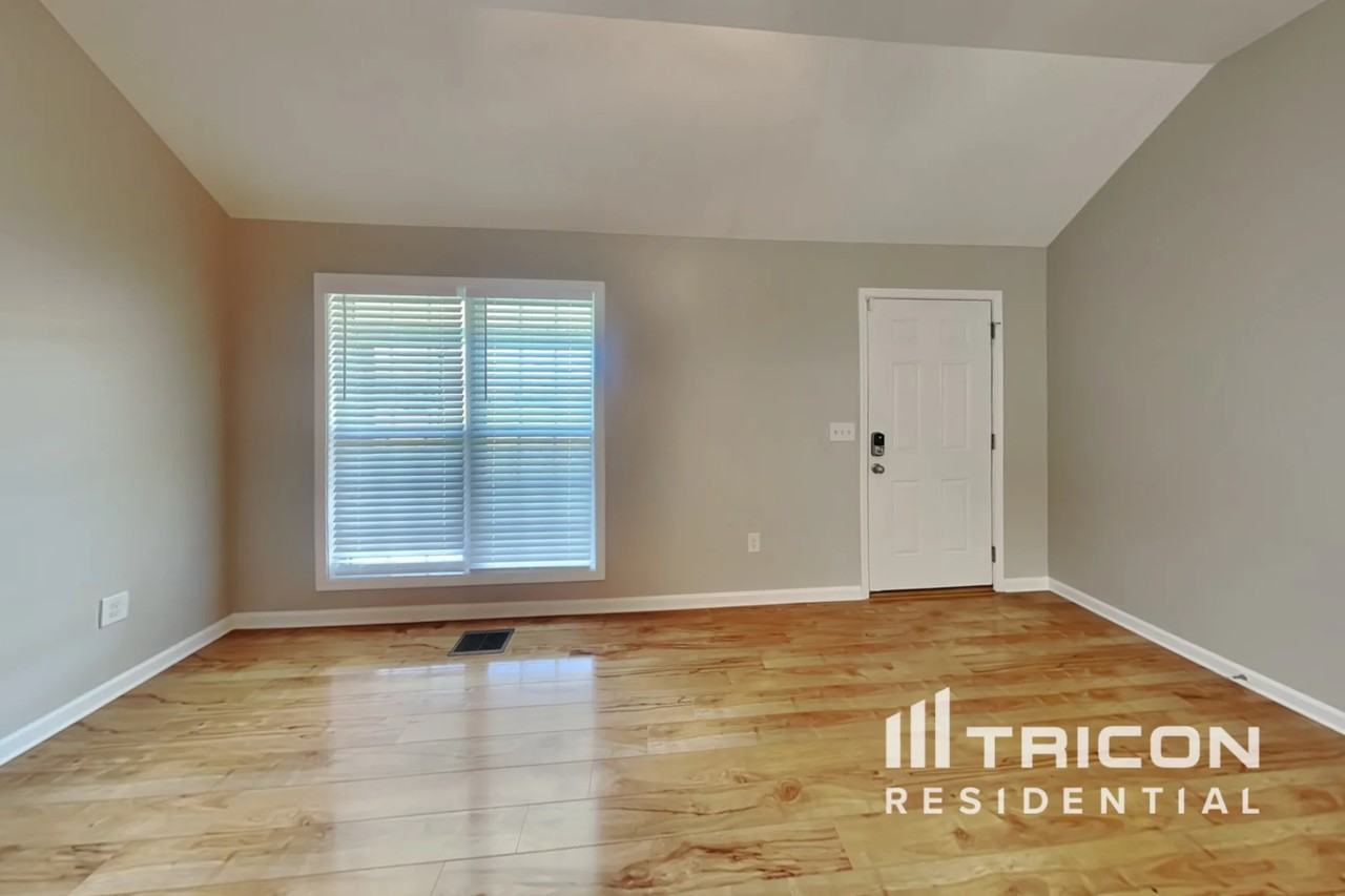 346 Preakness Cir - Photo 2 of 33