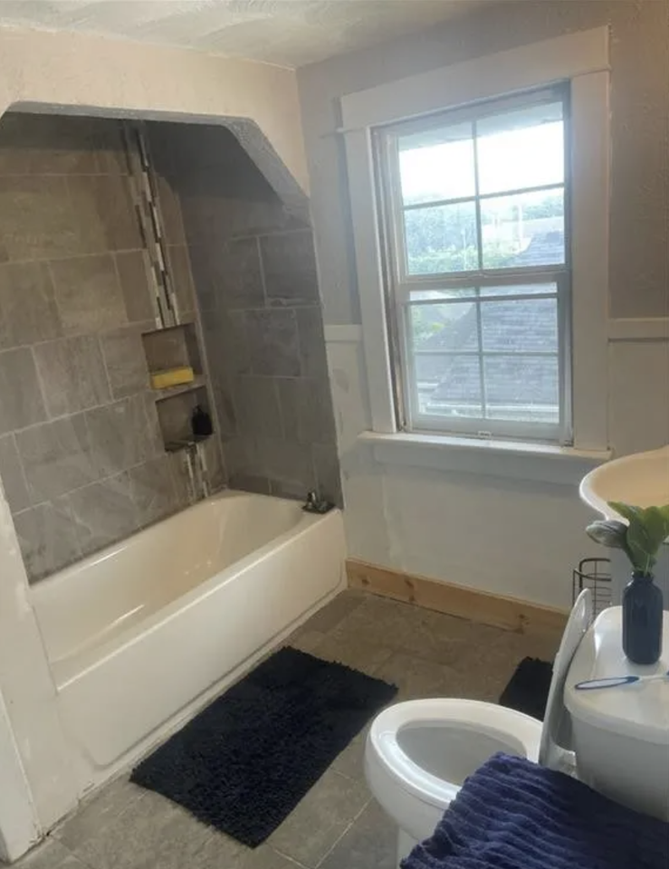 4029 Vina Villa Ave - Photo 2 of 5