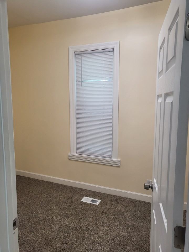 7642 S Drexel Ave #1stFL - Photo 7 of 8