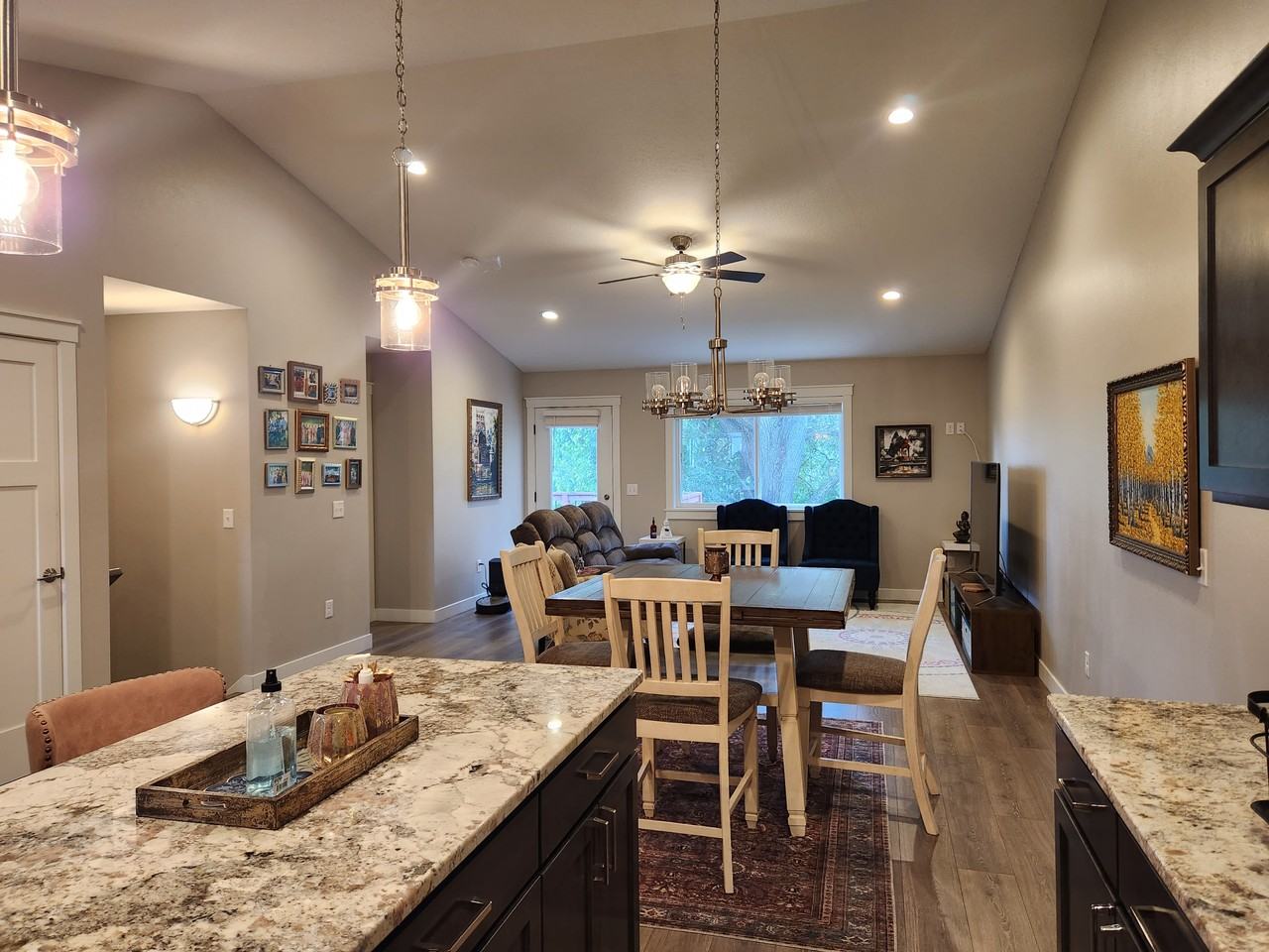 259 Cole Dr - Photo 4 of 26