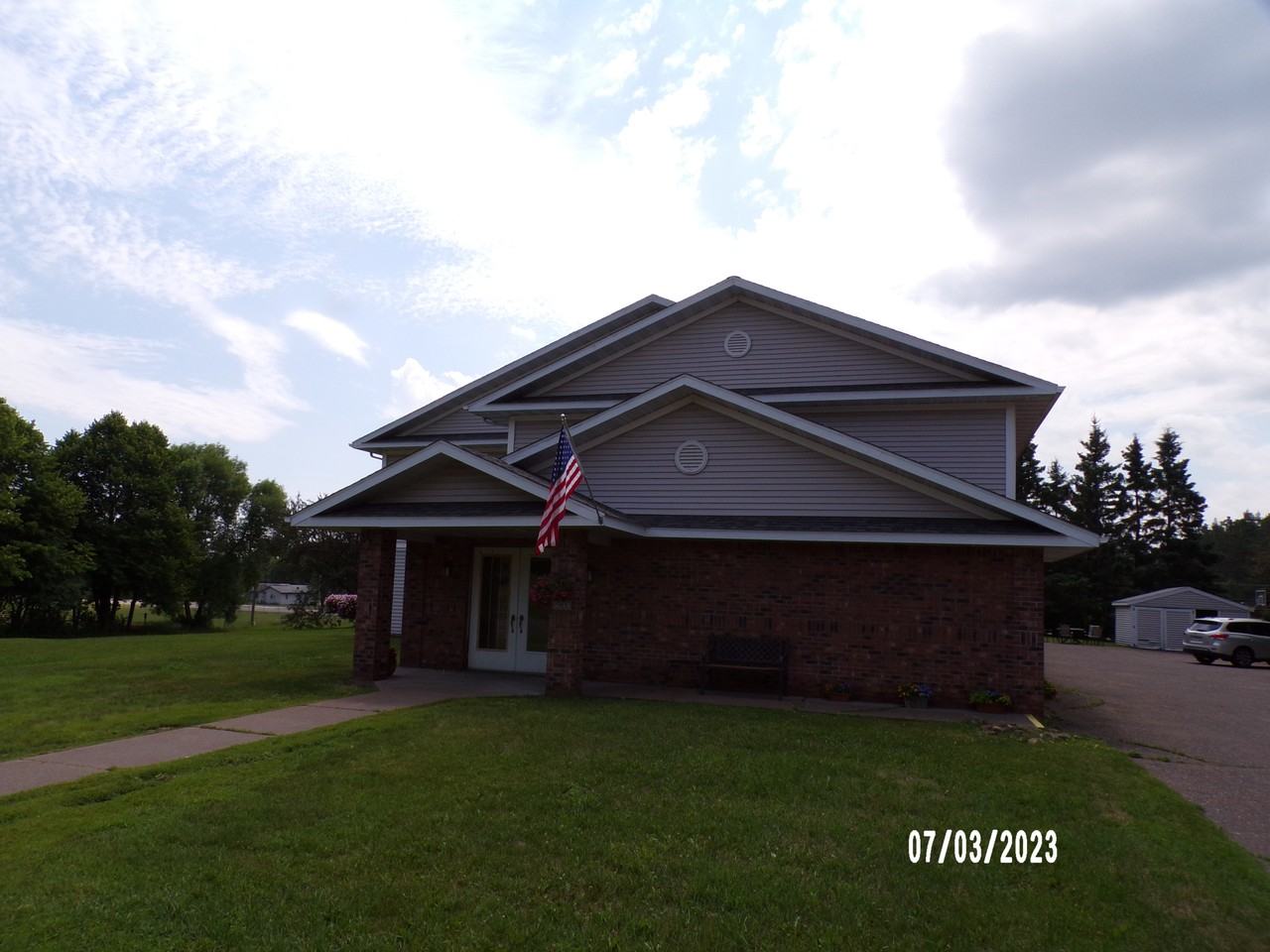 2300 Lincoln Ave - Photo 3 of 4