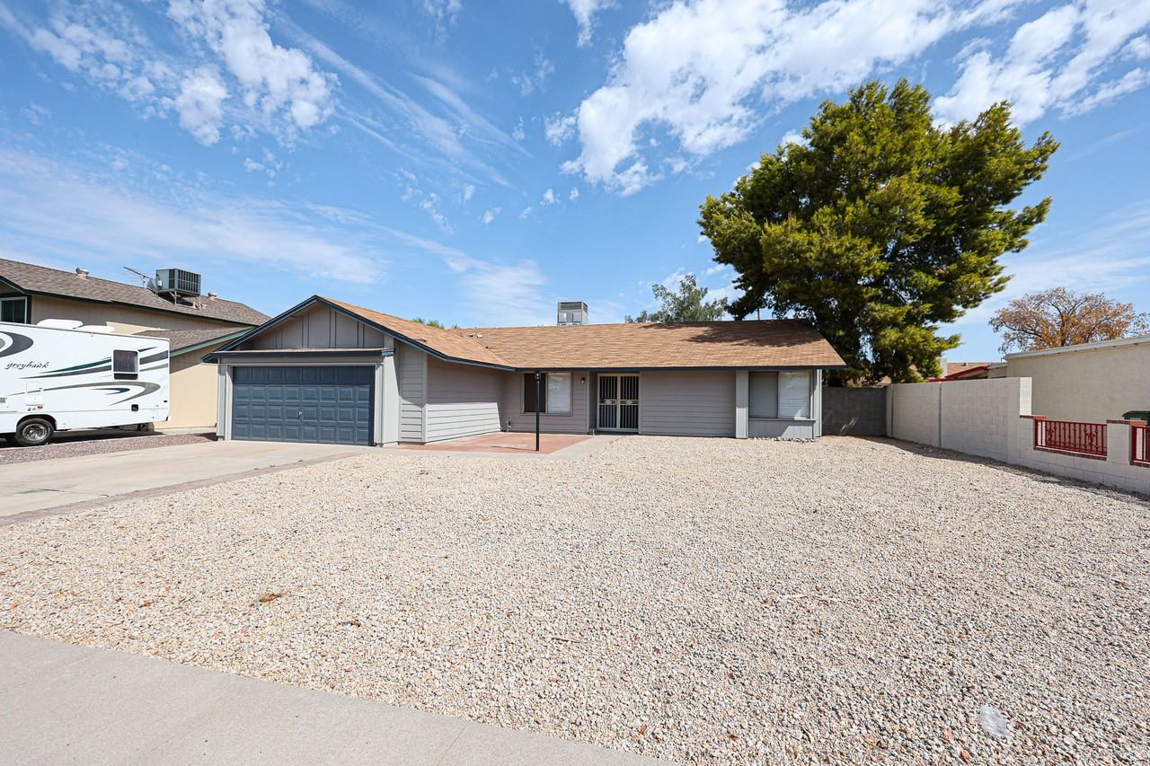 2356 W Monte Cristo Ave - Photo 2 of 26