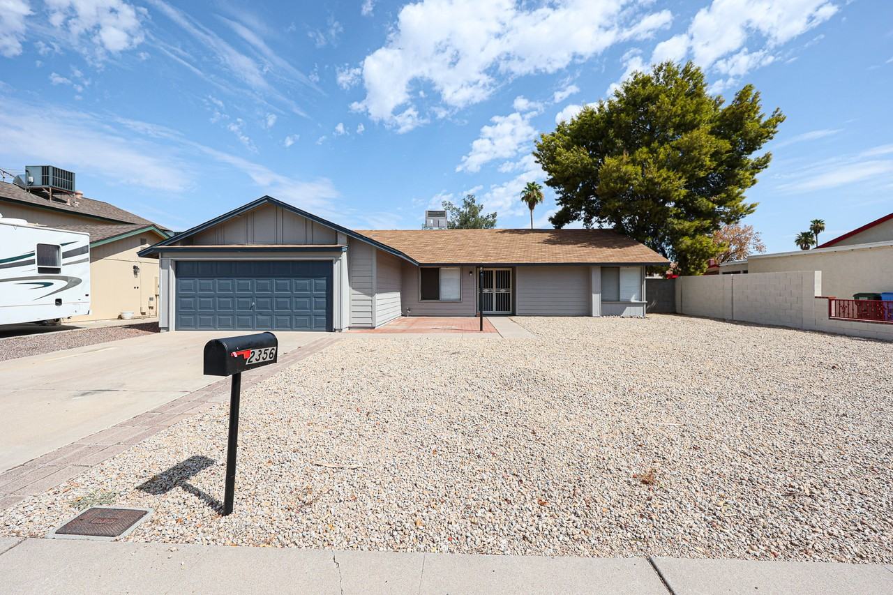 2356 W Monte Cristo Ave - Photo 3 of 26