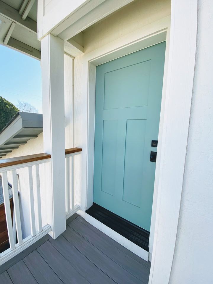 1402 Whittier Dr - Photo 2 of 13