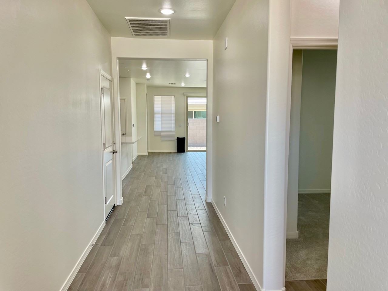 15135 W Sherman St - Photo 3 of 31