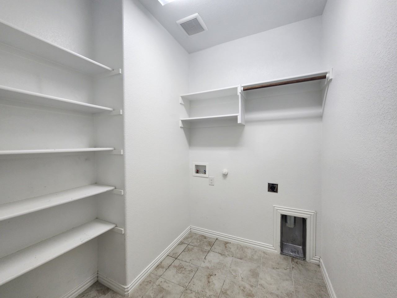 8029 Black Sumac Dr - Photo 2 of 12