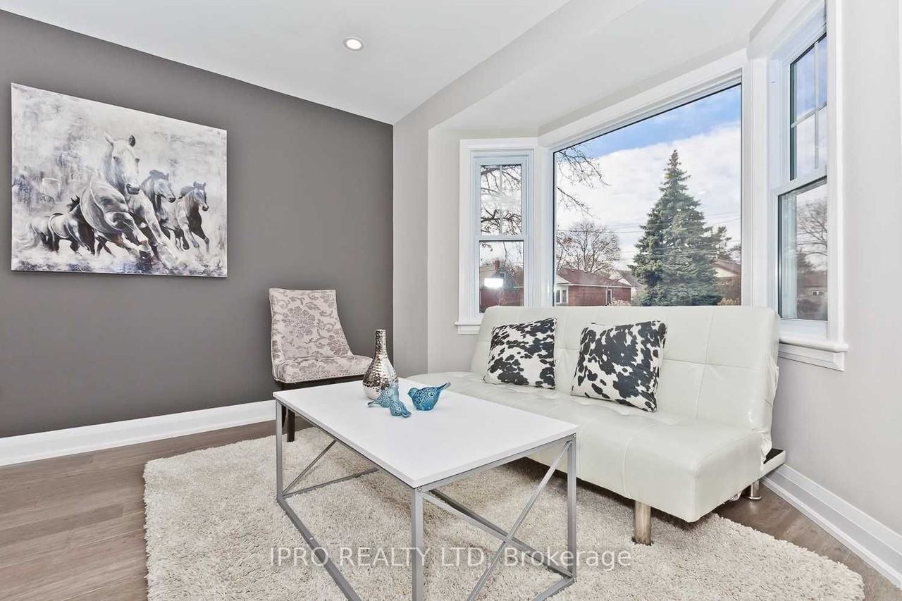 213 East 32nd Street - Photo 3 of 11