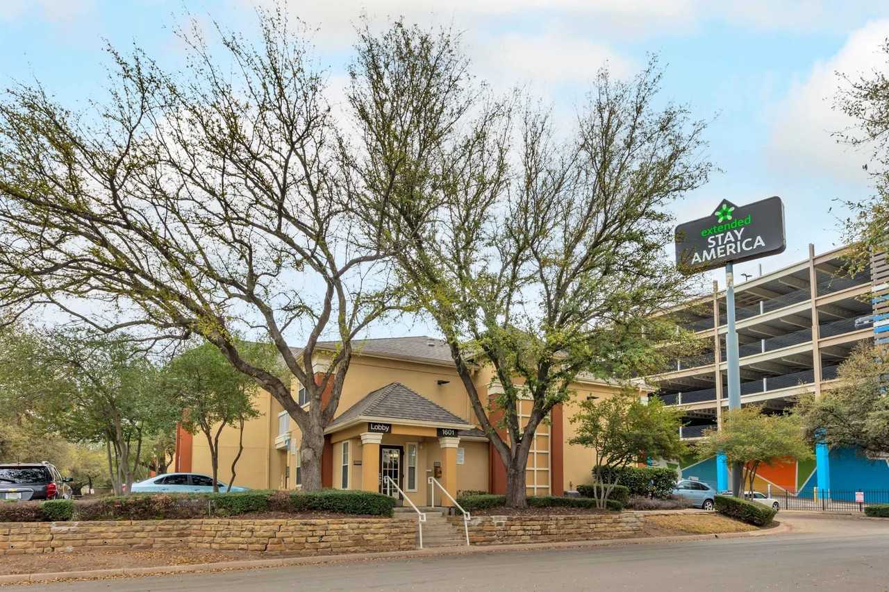 Utilities Included Apartments for Rent in Fort Worth, TX - 33 Rentals |  Zumper