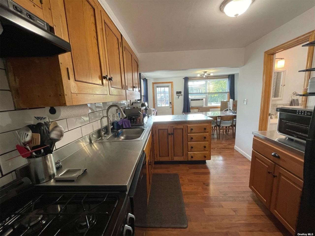 2685 Ocean Ave - Photo 3 of 11