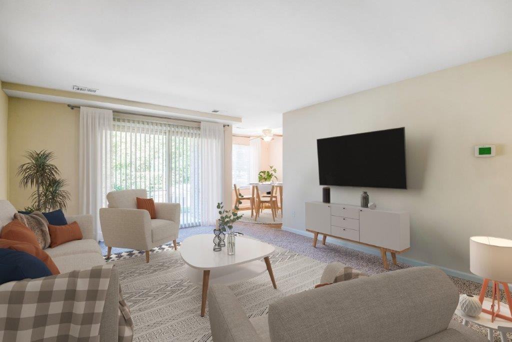 Quail Hollow Apartment Homes - Photo 6 of 23