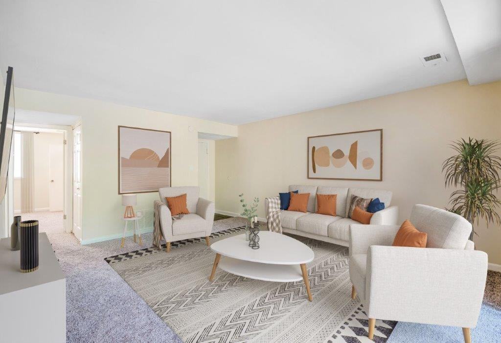 Quail Hollow Apartment Homes - Photo 7 of 23