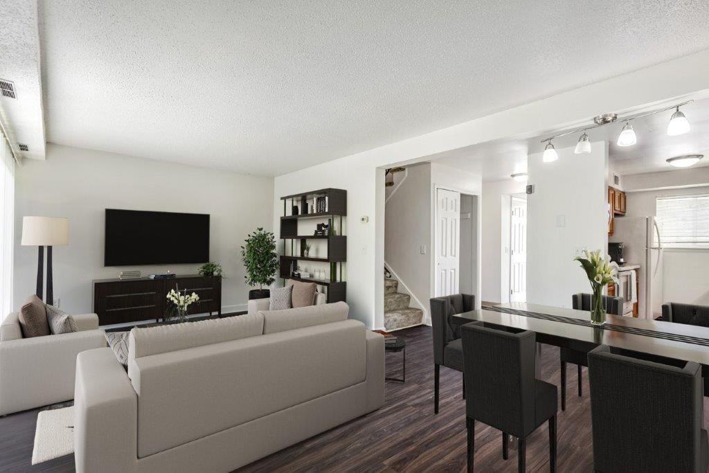 Crossroads Apartment and Townhomes - Photo 6 of 17