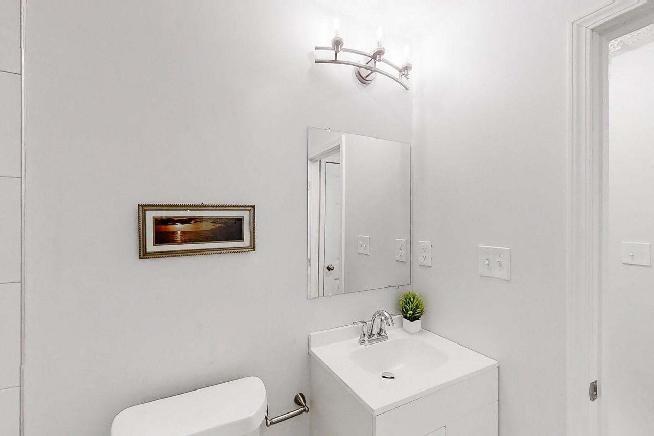 Croft Pl Nw - Photo 2 of 12