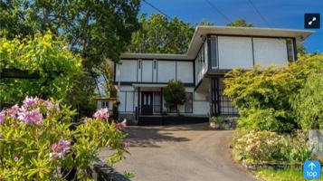 featured image of 3942 Shorncliffe Road