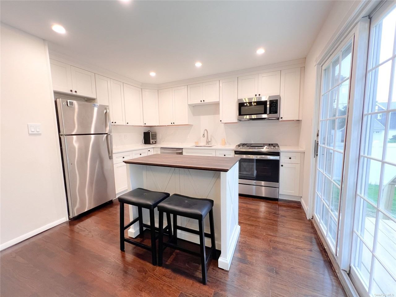 309 Wicks Ave - Photo 3 of 21