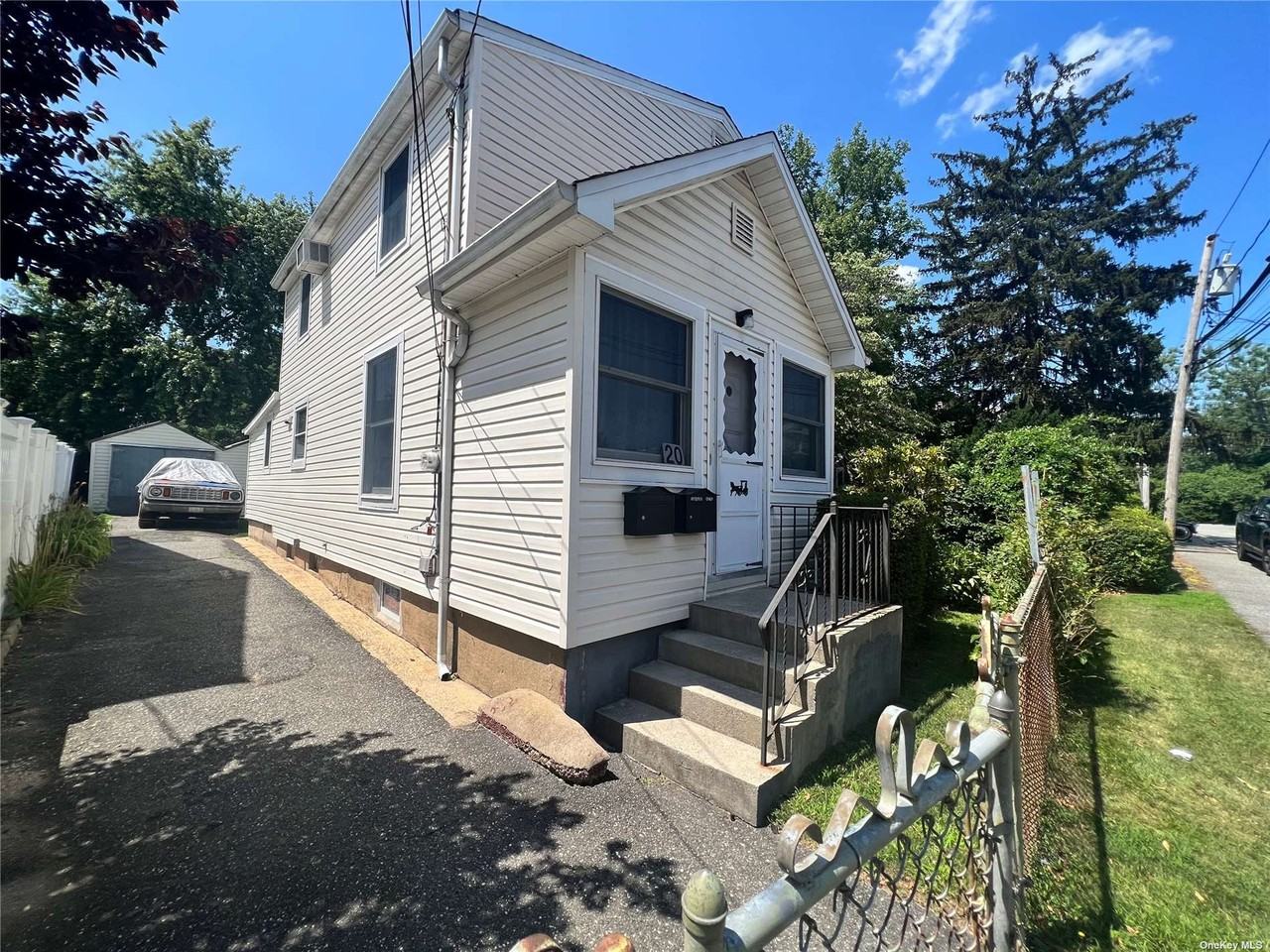 20 Richmond St - Photo 3 of 17