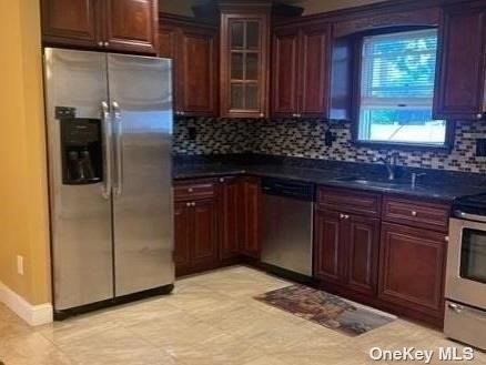 814 N Kings Ave - Photo 3 of 10