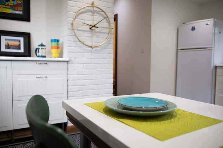 137 Second Ave E - Photo 2 of 23