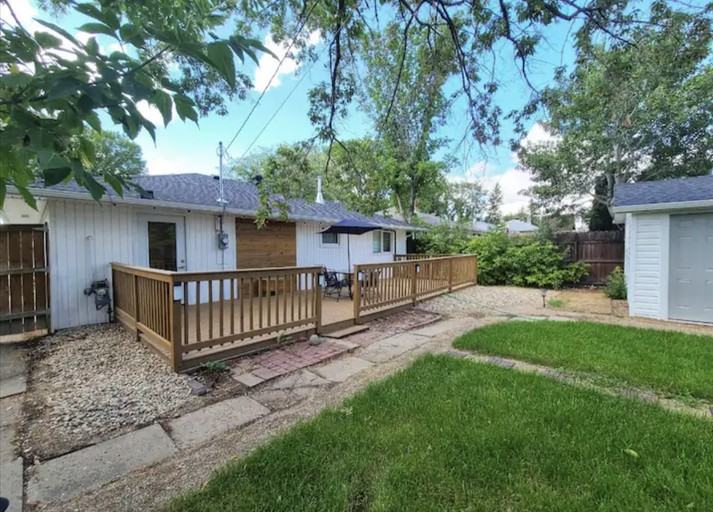 159 Lorne St N - Photo 3 of 25