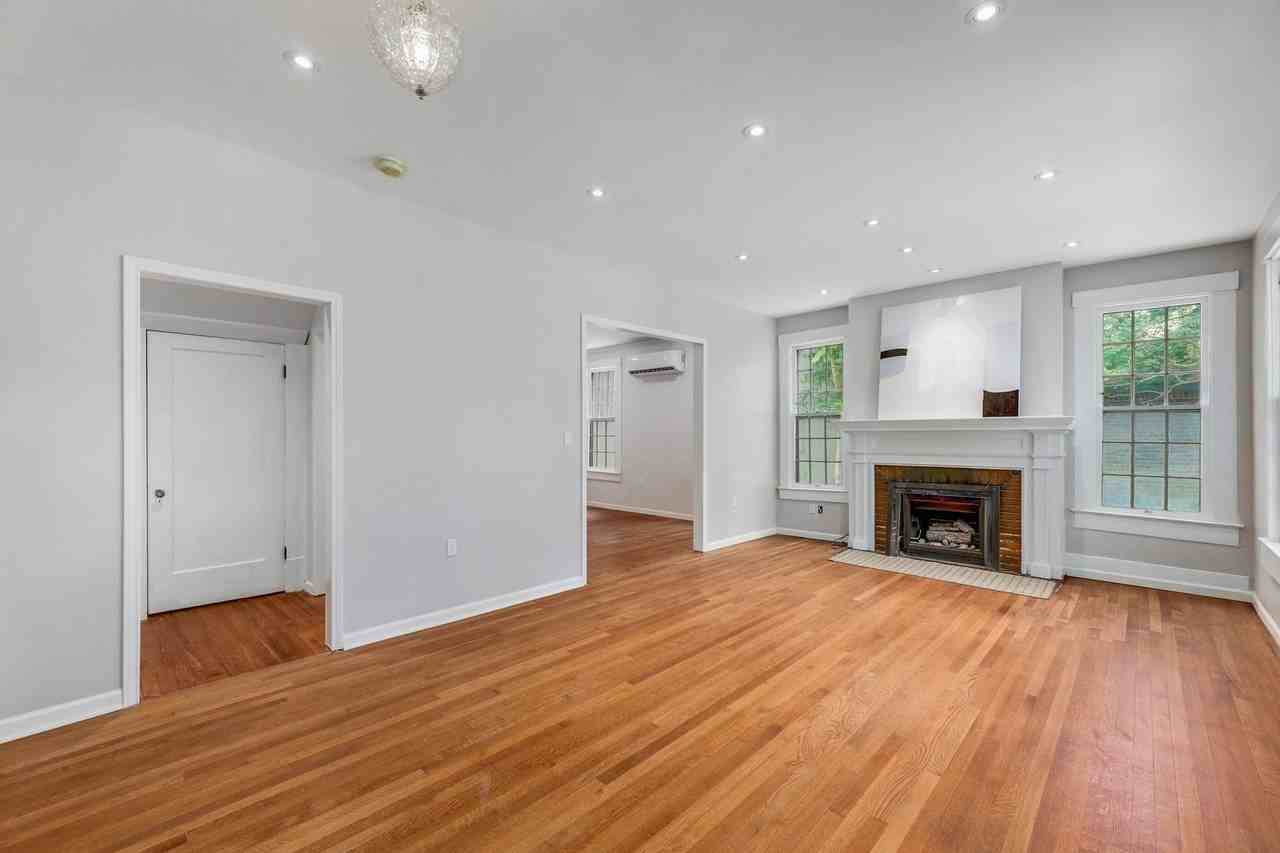 1604 Pease Rd - Photo 2 of 15