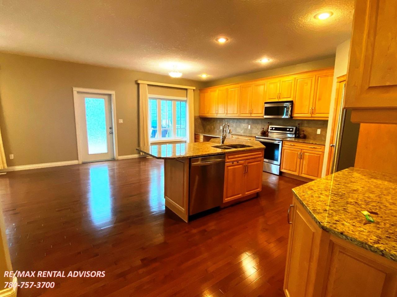 722 Adams Way Southwest - Photo 4 of 23