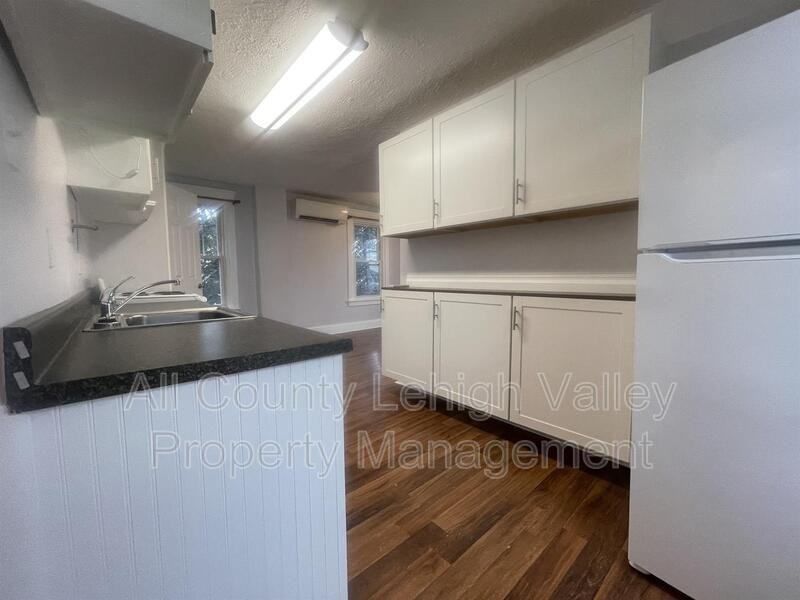 1316 Easton Ave #REAR - Photo 3 of 7