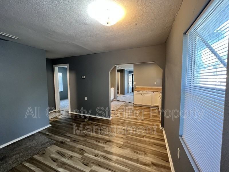 727 Se Dade St - Photo 7 of 22