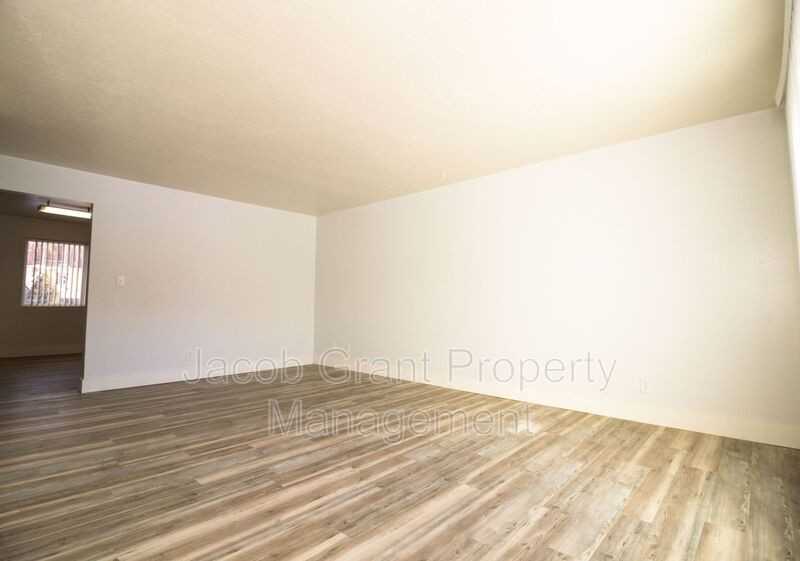 2148 Saint Clair Rd - Photo 5 of 12