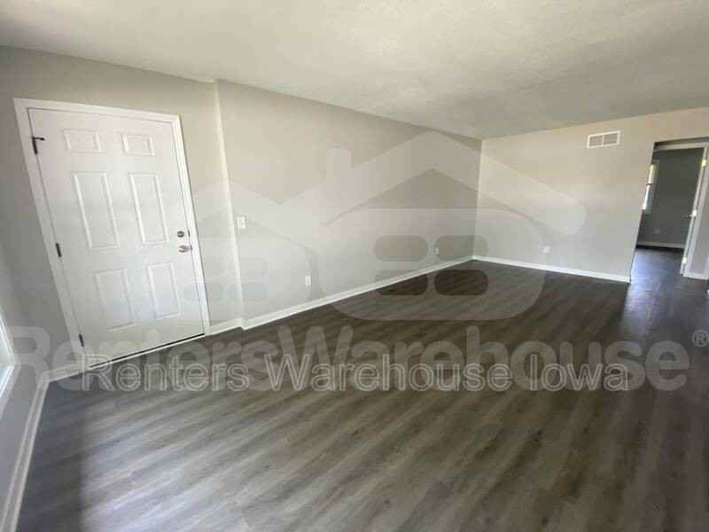 507 9th St Se - Photo 3 of 13