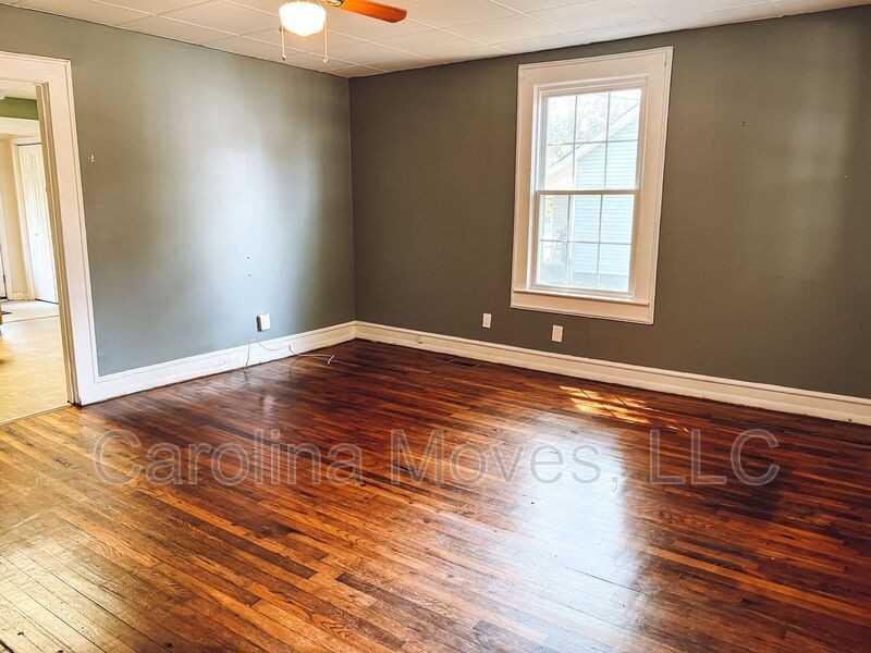 113 Iselin St - Photo 3 of 17