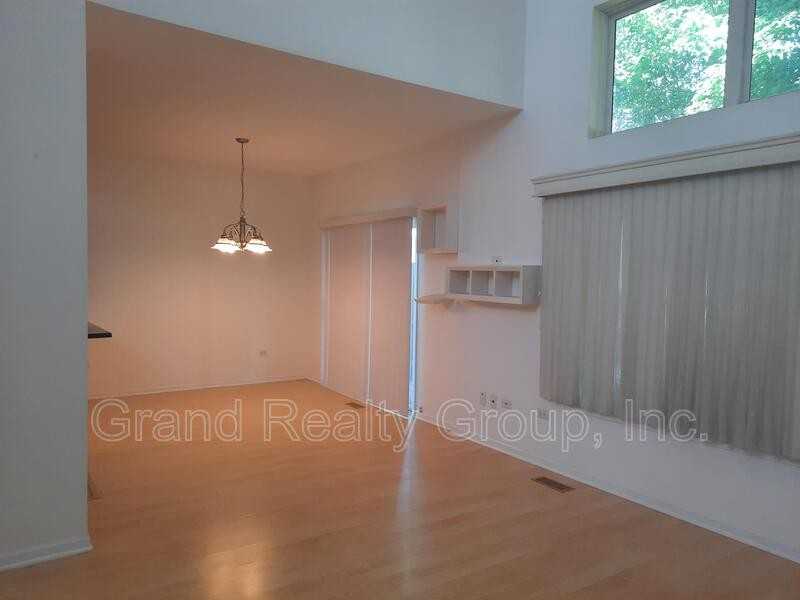 1531 S Candlestick Way - Photo 3 of 28