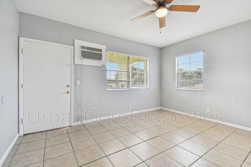 321 24th Avenue North #10 - Photo 5 of 14